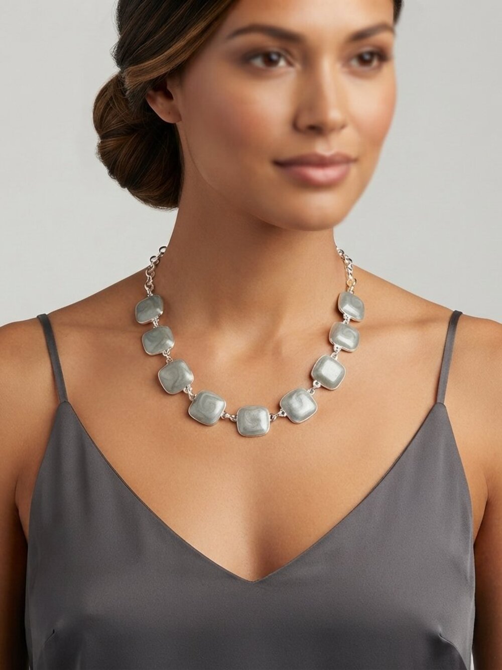 Kohl's Silver-Tone Shimmer Gray Swirl Square Station Link Statement Necklace 17"